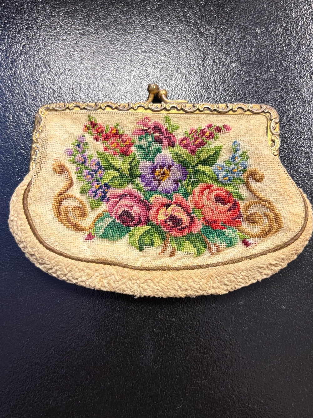 Vintage Floral Needlepoint Tapestry Kiss-Lock Clutch coin purse